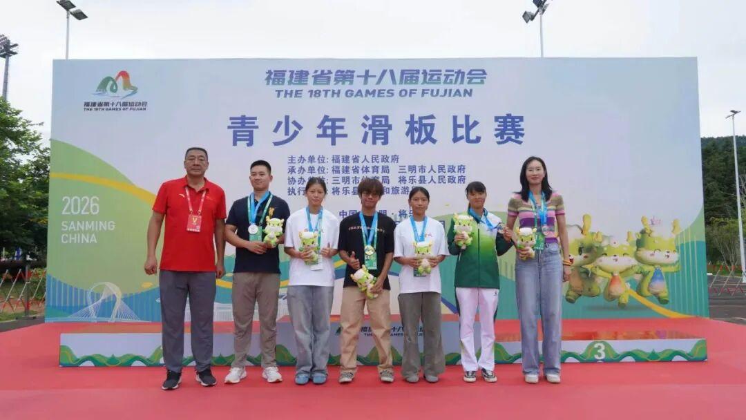 f31bafa55596bb8c23c2450c6cc93fe6.jpg